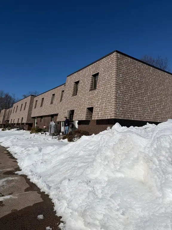 178 Beekman Dr #178, Agawam, MA 01001 - Image #1