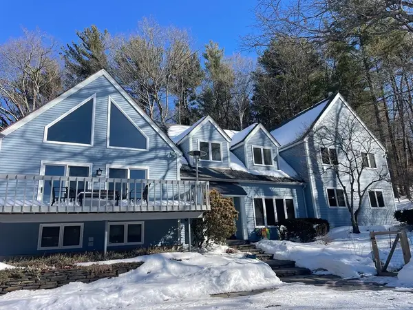 23 Alyssum Drive, Amherst, MA 01002