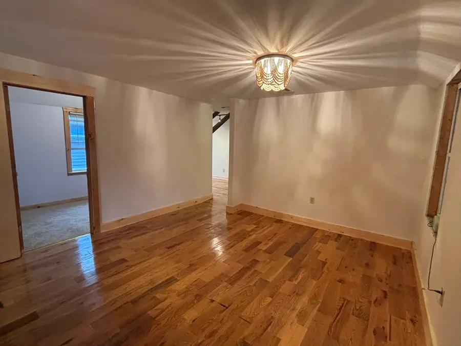 36 Washington St, Greenfield, MA 01301 - Image #2