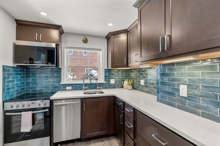 39 Charlesbank Rd #39, Newton, MA 02458 - Image #3