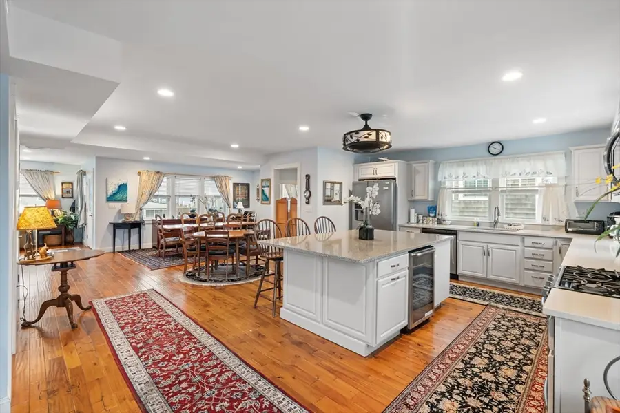 92 Marion Rd, Scituate, MA 02066 - Image #2