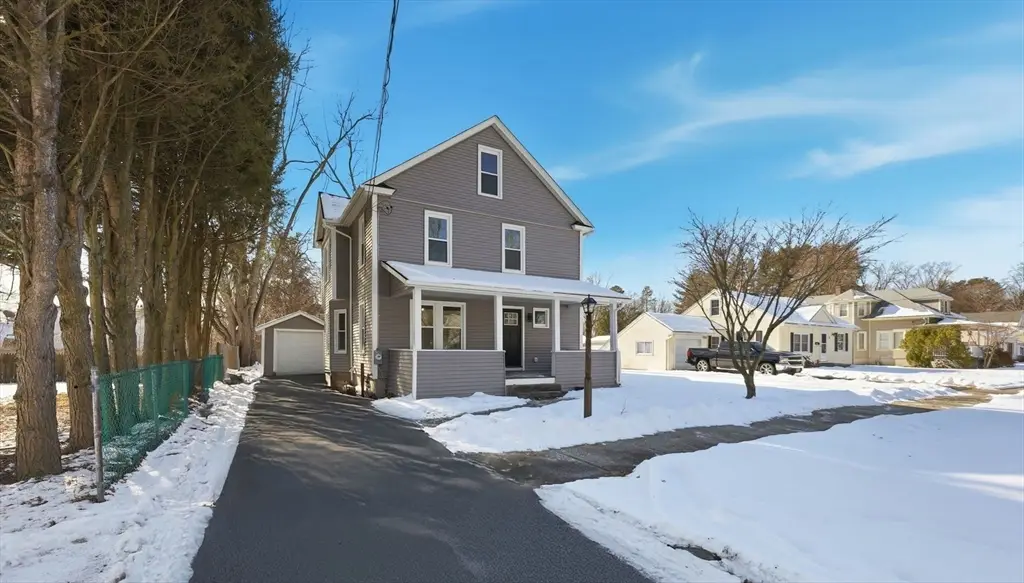 27 Massachusetts Ave, Longmeadow, MA 01106 - #1