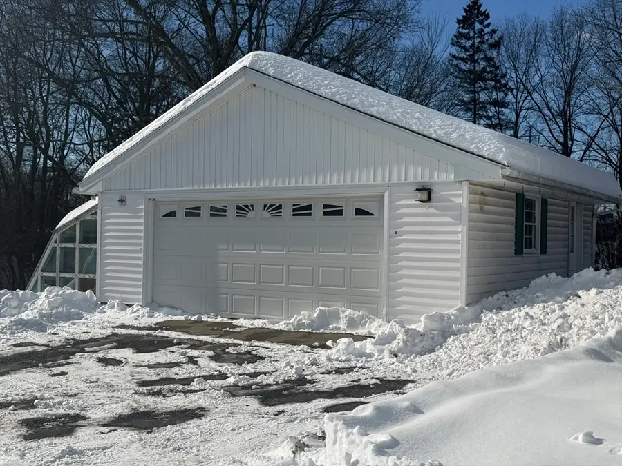 461 Sheridan St, Chicopee, MA 01020 - Image #2