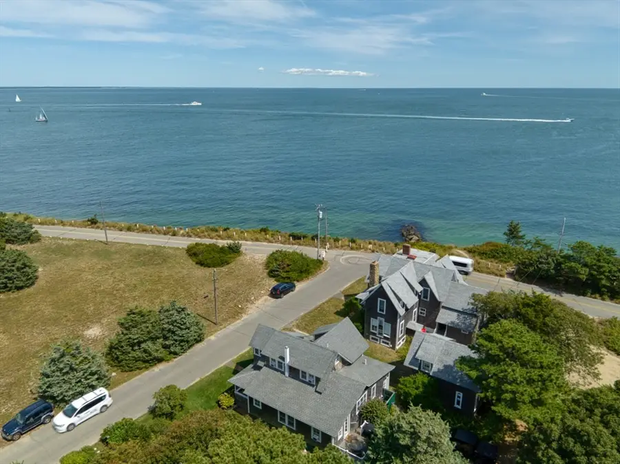 6 Brewster Ave, Oak Bluffs, MA 02557 - Image #2