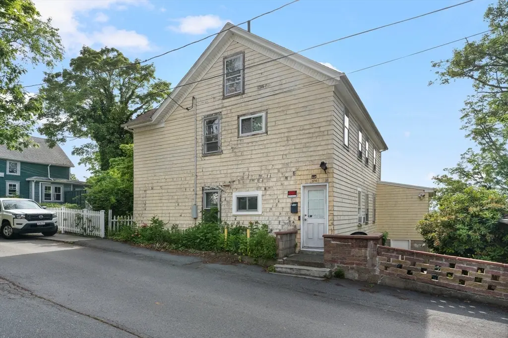 376 N Underwood St, Fall River, MA 02720 - Image #1