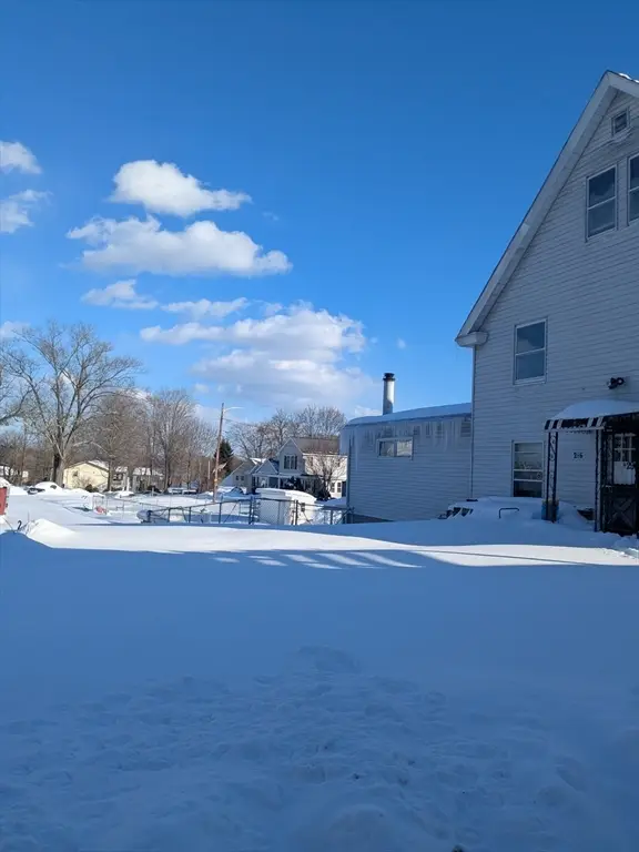296 Pelham St, Methuen, MA 01844 - Image #2