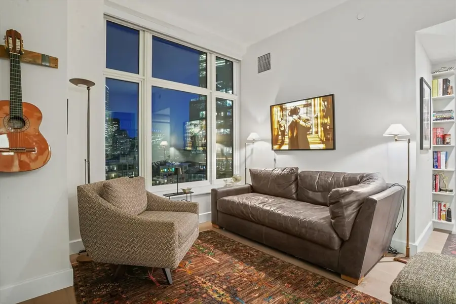100 Lovejoy Wharf #PH-3C, Boston, MA 02114 - Image #2