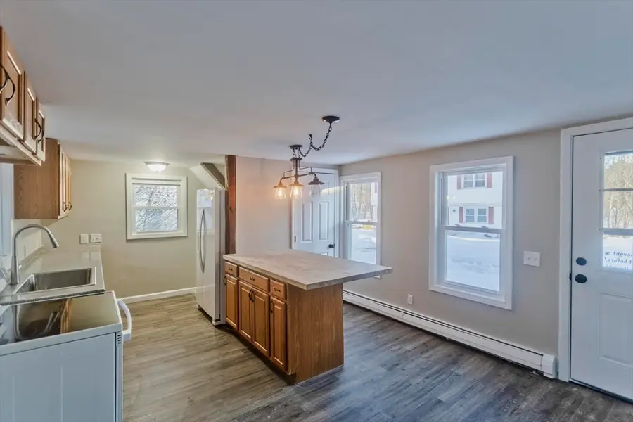 22 Crawford St, Palmer, MA 01069 - Image #2