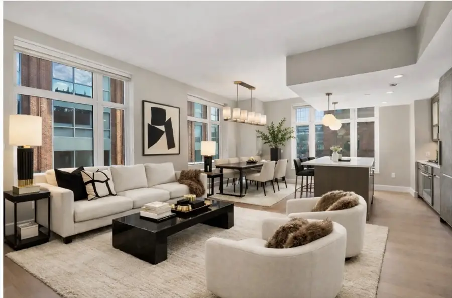 100 Lovejoy Wharf #11K, Boston, MA 02114 - Image #2