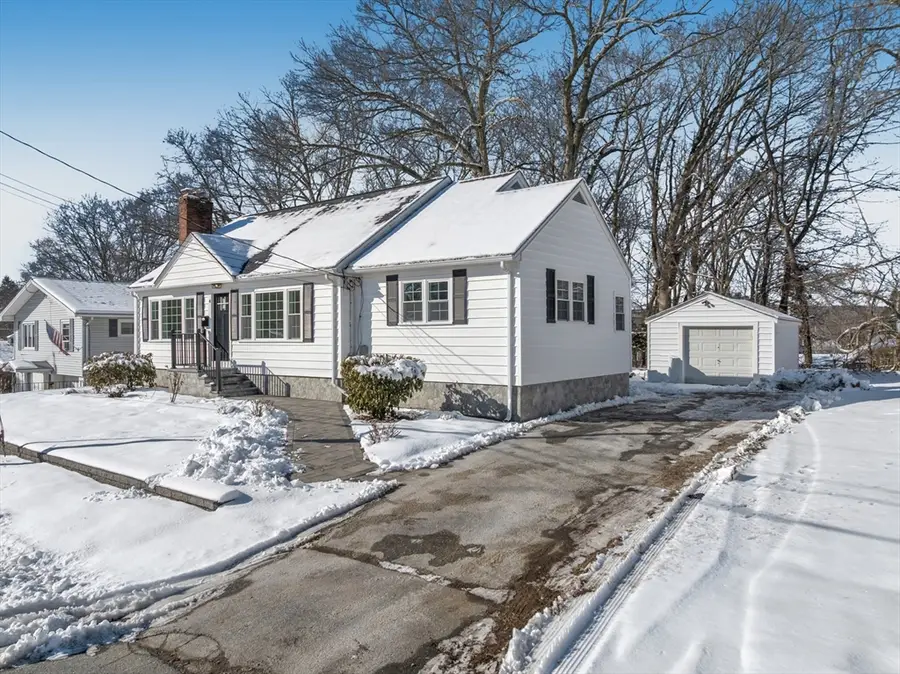 4 Hancock St, Shrewsbury, MA 01545 - #3