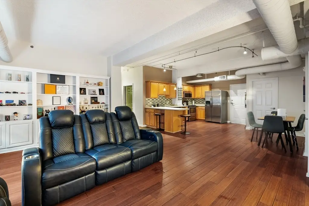 23-33 Middle Street #11, Lowell, MA 01852 - Image #1