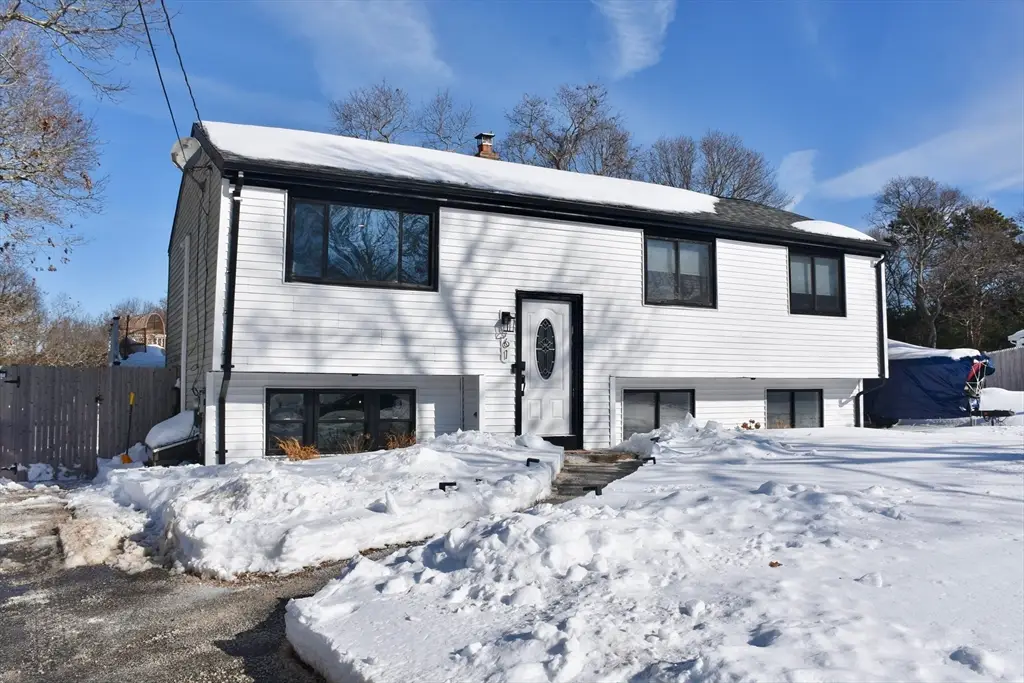 61 Thom Ave, Bourne, MA 02532 - #1