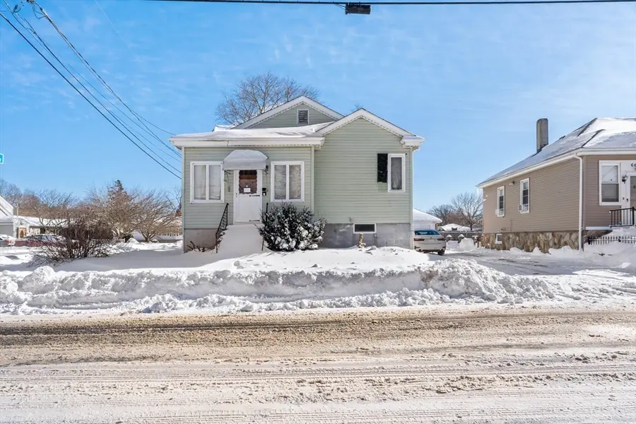 677 Oak Grove Ave, Fall River, MA 02720 - Image #2