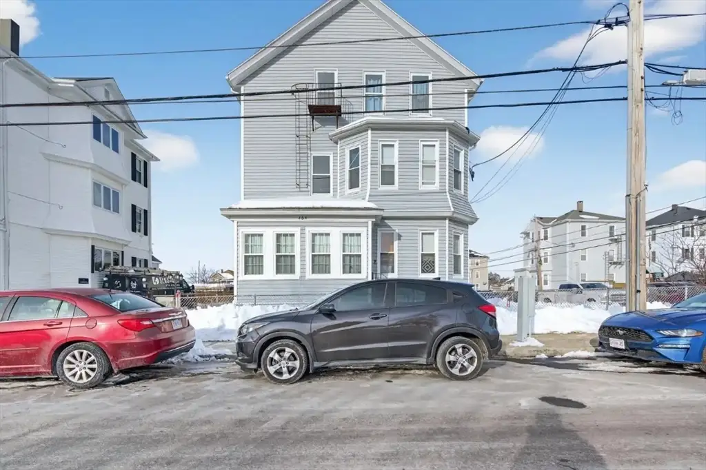 464 Birch St, Fall River, MA 02724 - Image #1