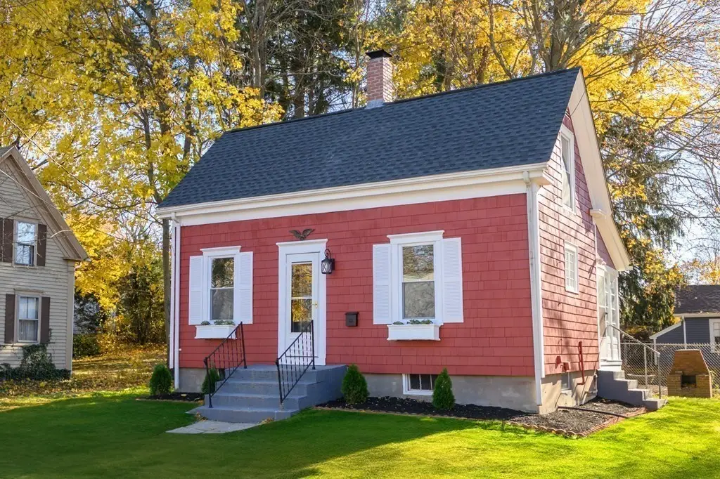 9 Bank Street, Abington, MA 02351 - #1