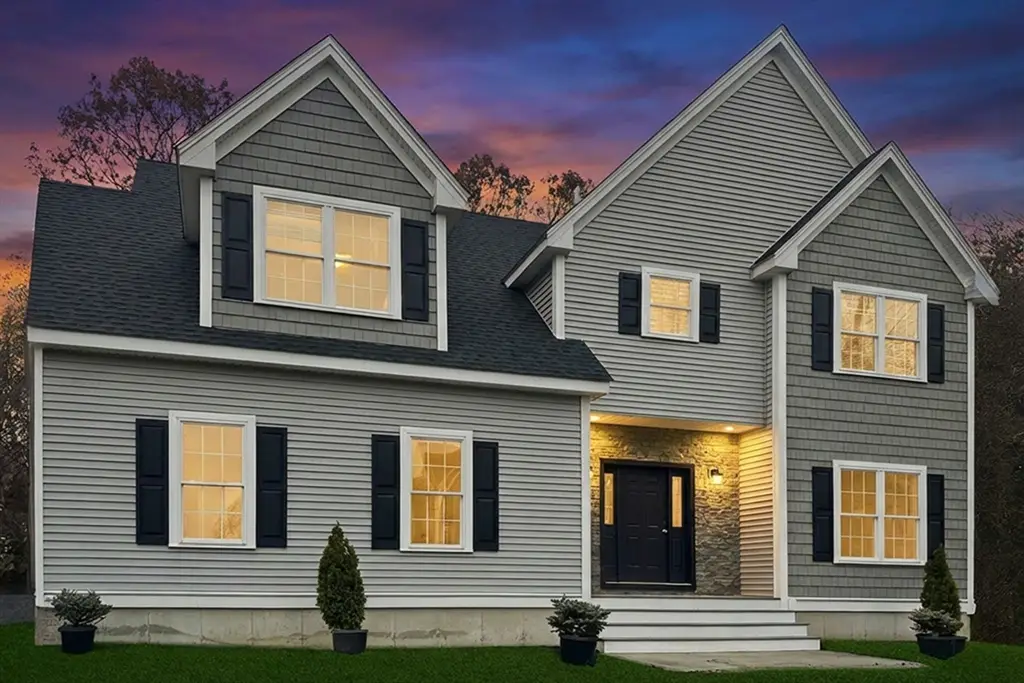 27 Coleman Ave, Attleboro, MA 02703 - Image #1