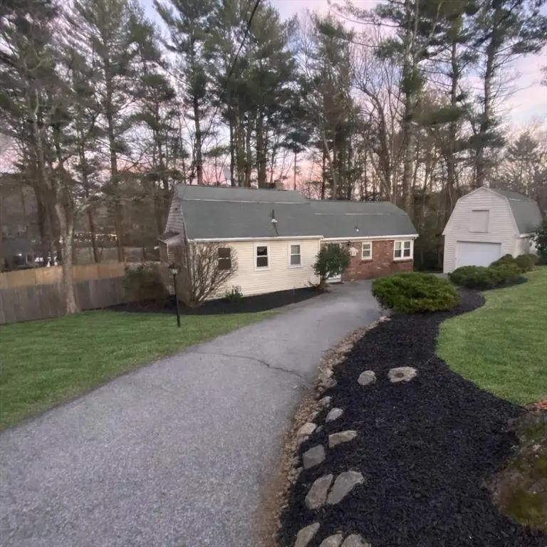 70 Bardin St, Hanover, MA 02339 - #2