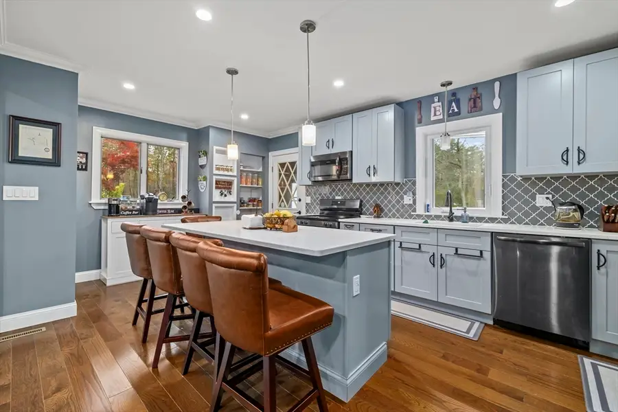 231 Winter St, East Bridgewater, MA 02333 - #3