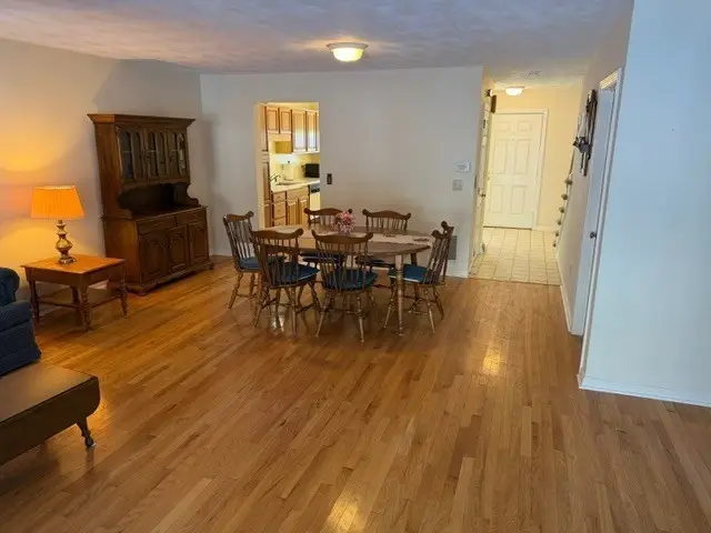 147 Laurelwood Dr #147, Hopedale, MA 01747 - #3