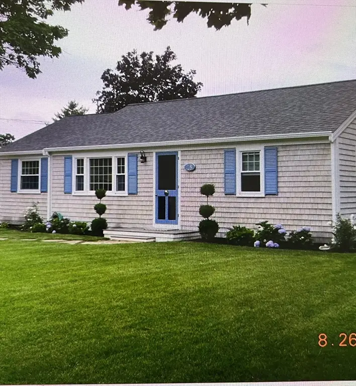 15 Glen Rd, Hyannis, MA 02601 - #1