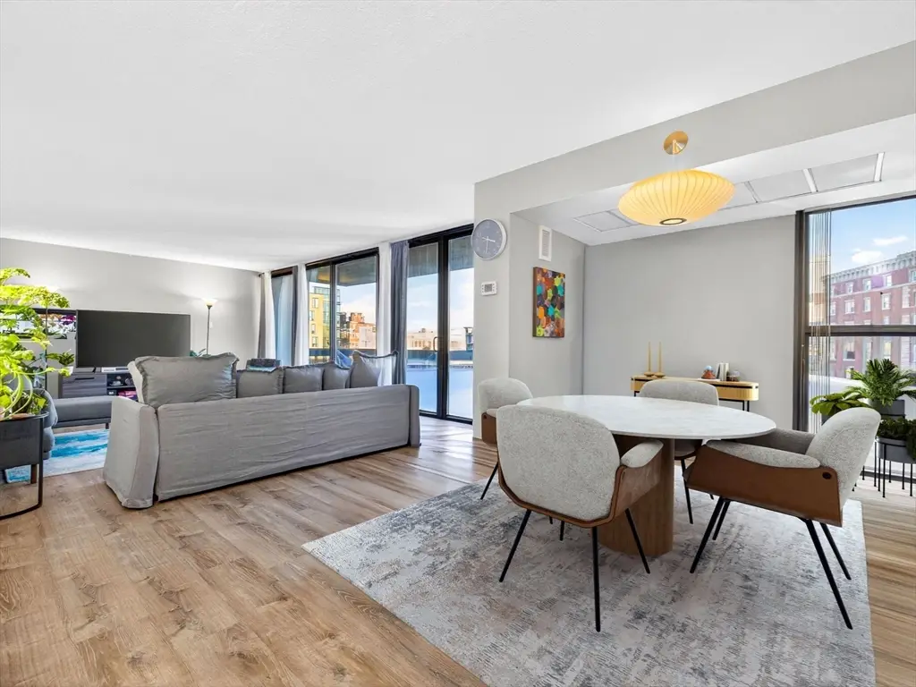 566 Commonwealth Ave #401, Boston, MA 02215 - Image #1