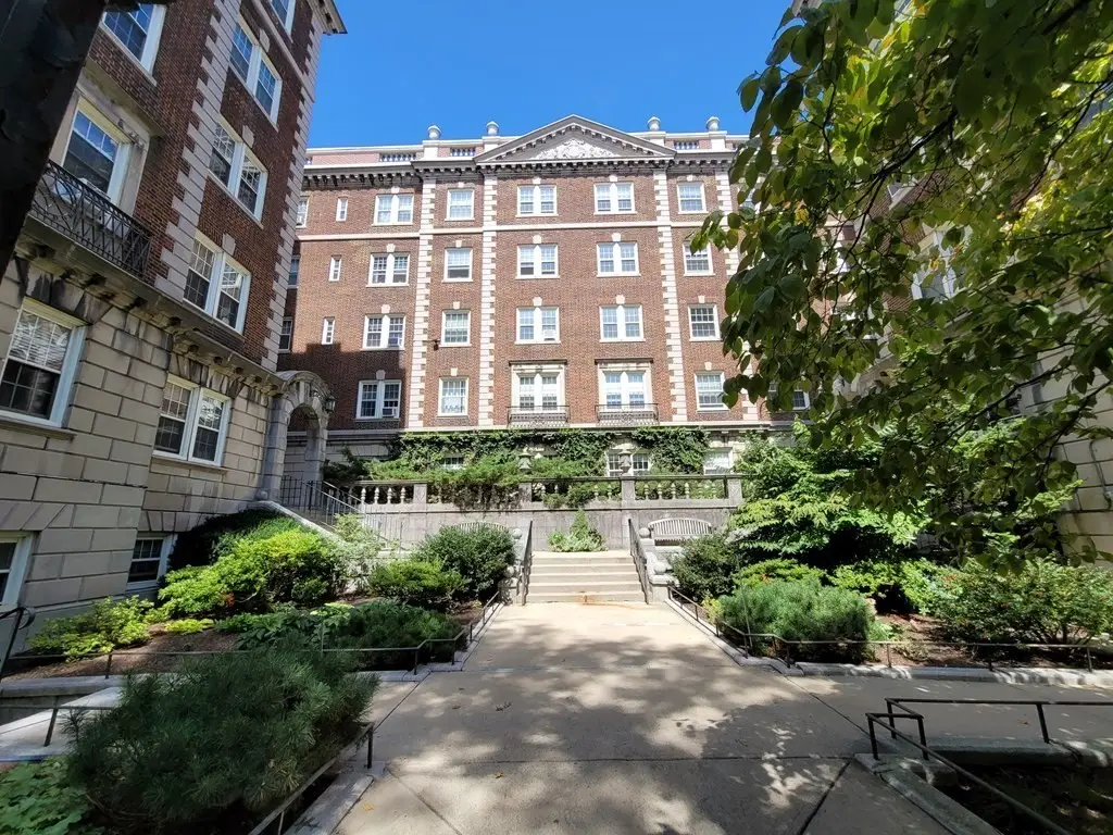 3 Arlington Street #44, Cambridge, MA 02140 - Image #1