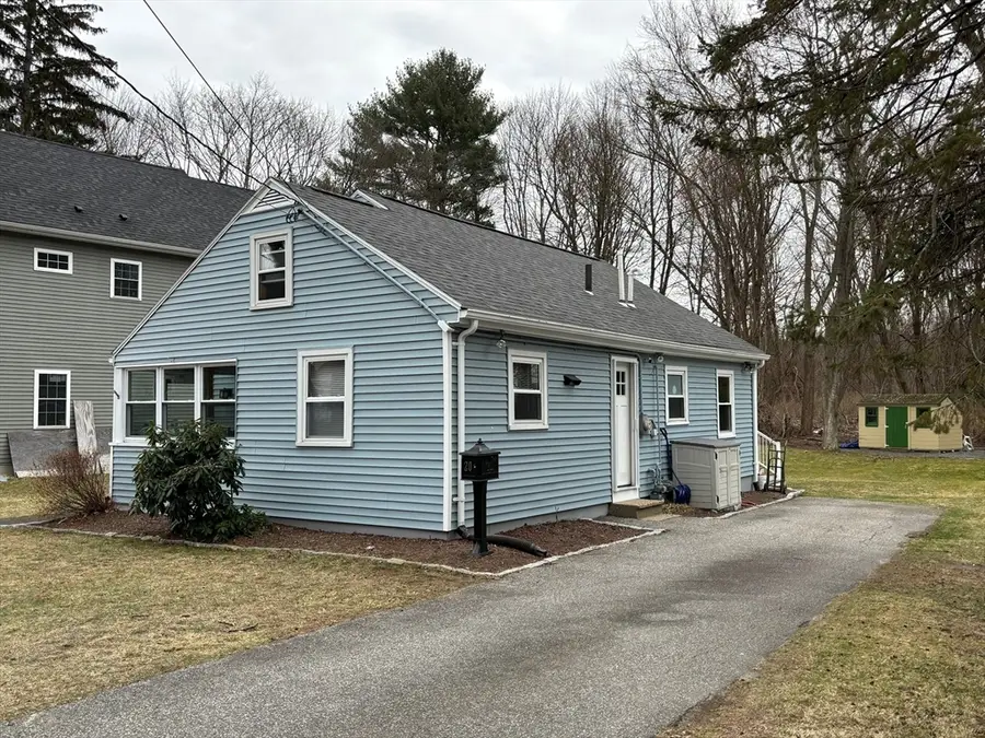 20 Pinevale Ave, Reading, MA 01867 - #2