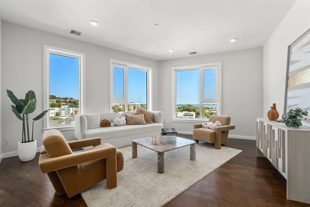 267 Old Colony #605, Boston, MA 02127 - Image #1