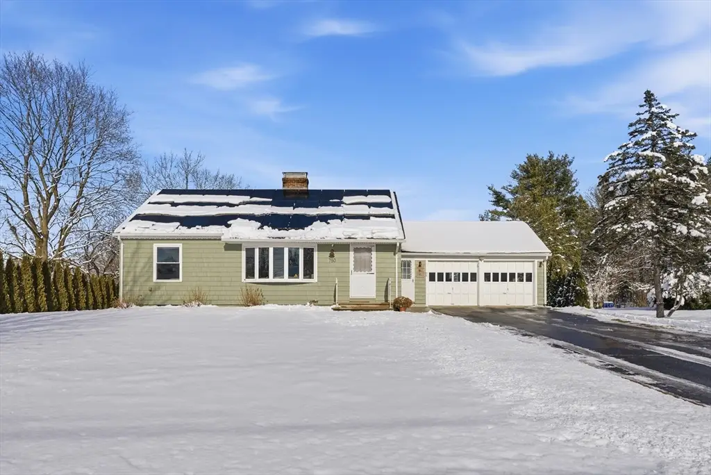 750 Amostown Road, West Springfield, MA 01089 - Image #1