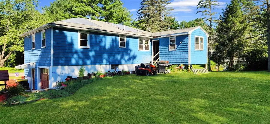 60 Wethersfield Rd, Bellingham, MA 02019 - Image #2
