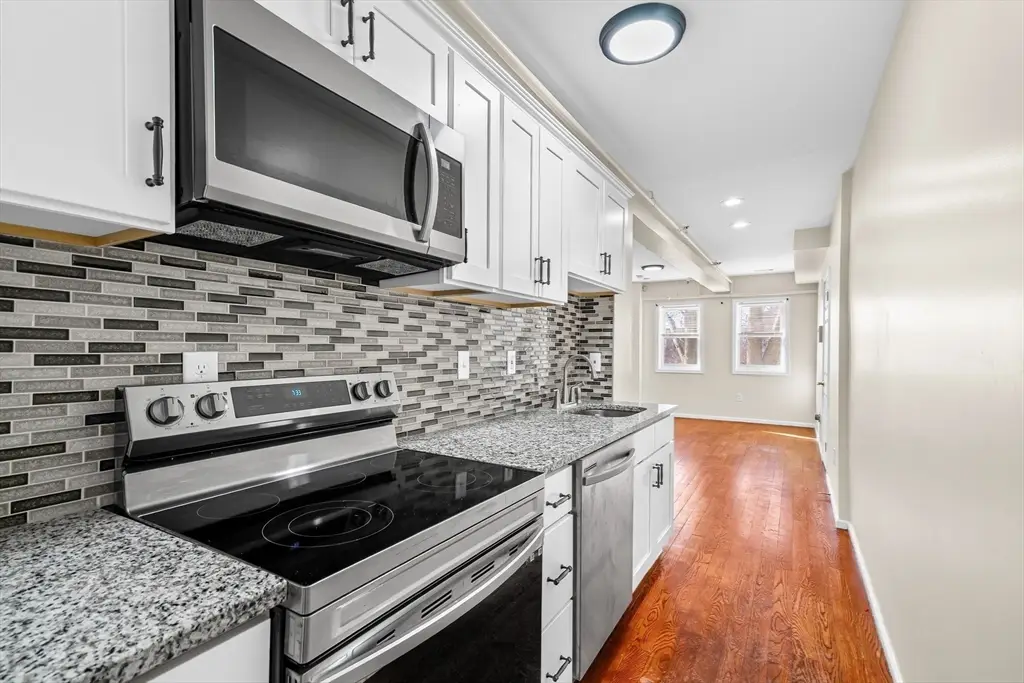 223 Clinton St #16, Brockton, MA 02302 - Image #1