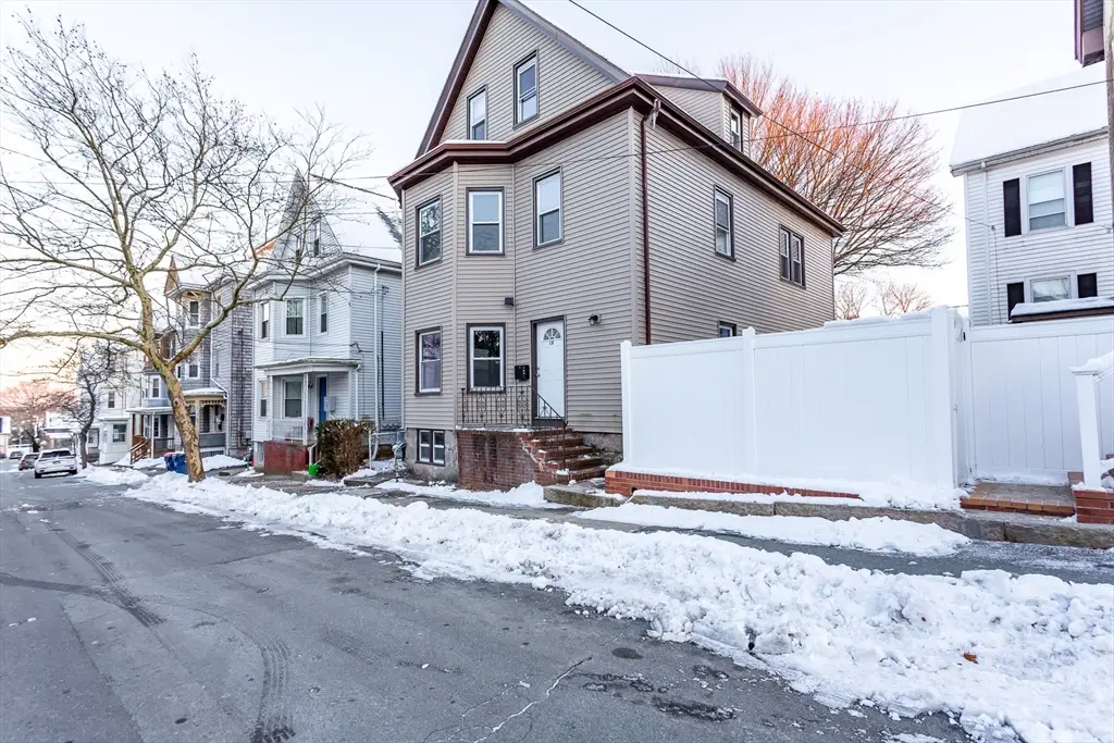 18 Studley St, New Bedford, MA 02740 - Image #1