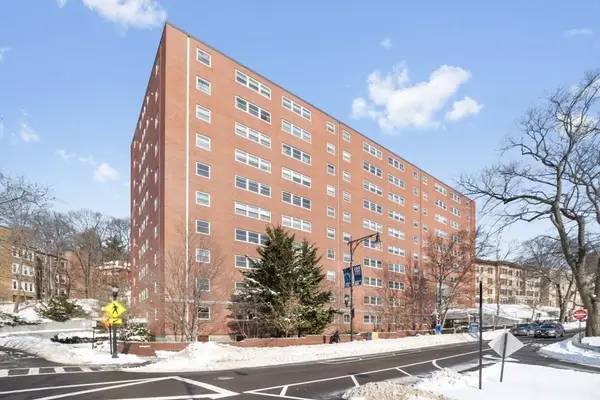 1600 Beacon St #207, Brookline, MA 02446