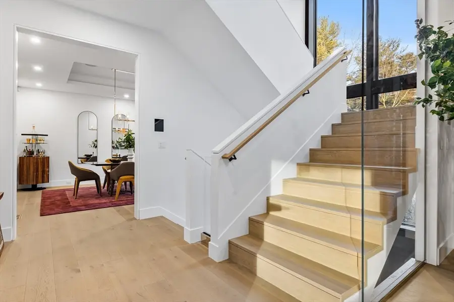 286 Country Dr, Weston, MA 02493 - #3