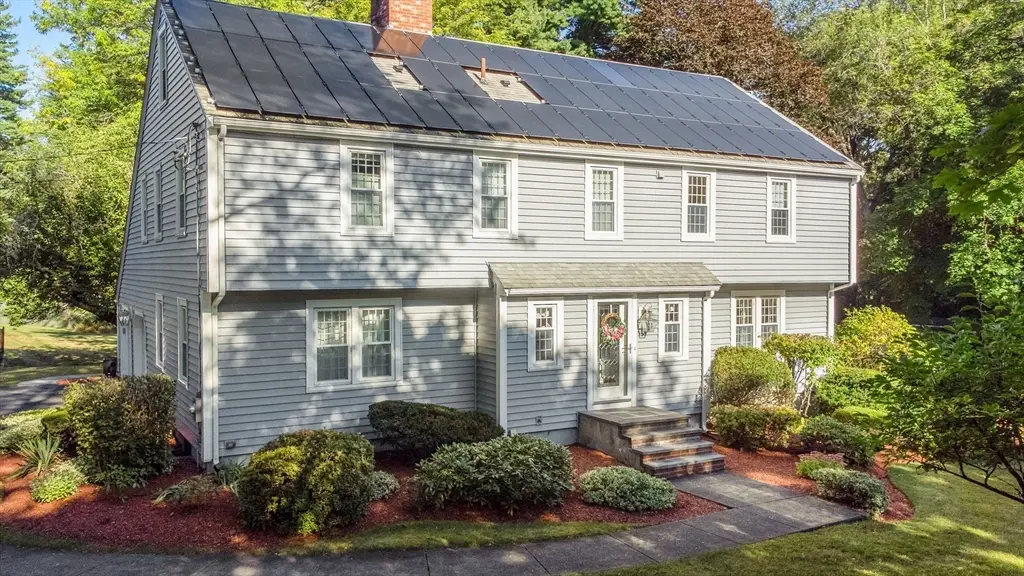 22 Gryzboska Cir, Framingham, MA 01702 - Image #1