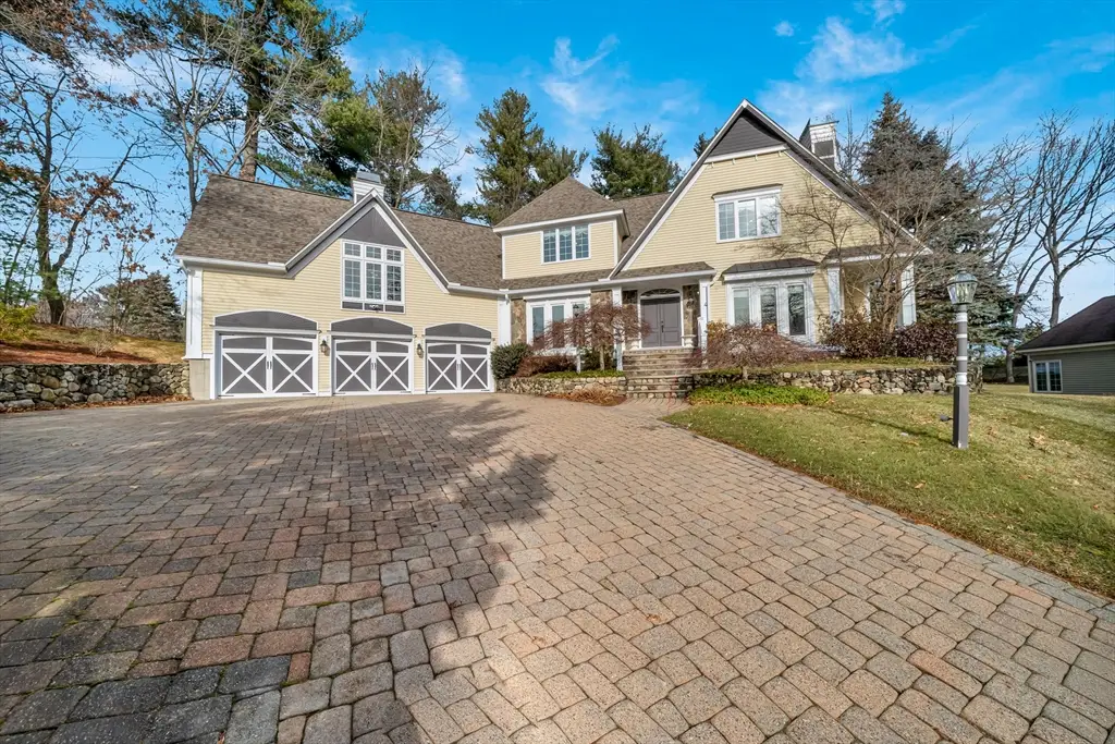 4 Andover Country Club Ln, Andover, MA 01810 - #1
