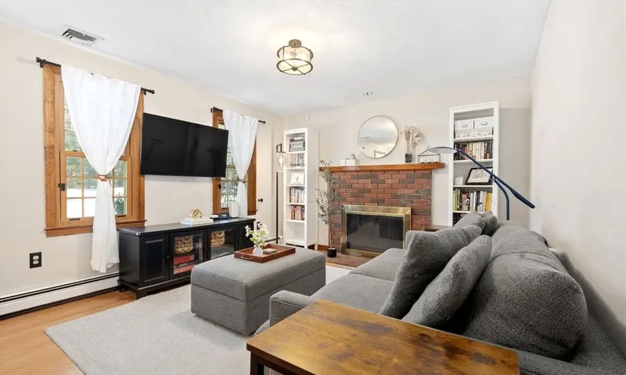 131 Elmer Street, Pembroke, MA 02359 - #3