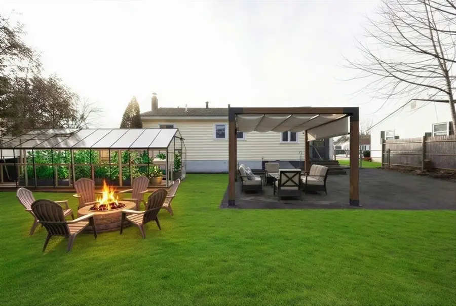 10 Longmeadow Dr, Wareham, MA 02571 - #3