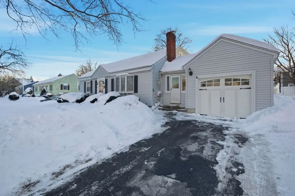 8 Flint St, Chelmsford, MA 01824 - Image #1