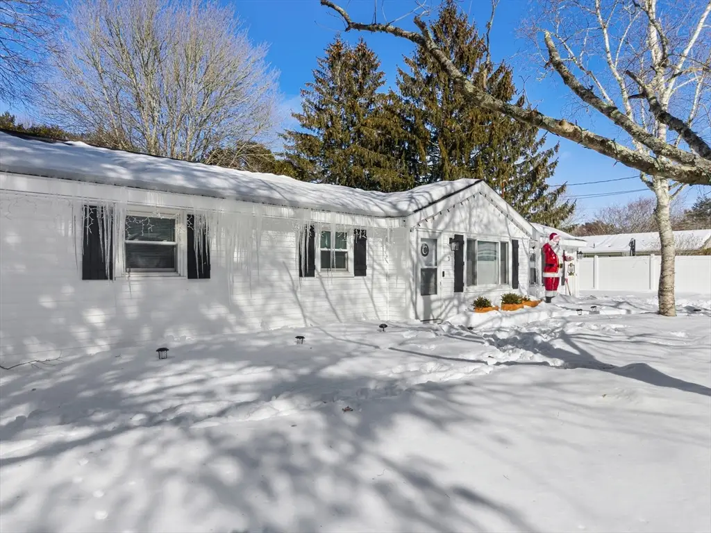 3 Gerard Ave, East Freetown, MA 02717 - #1