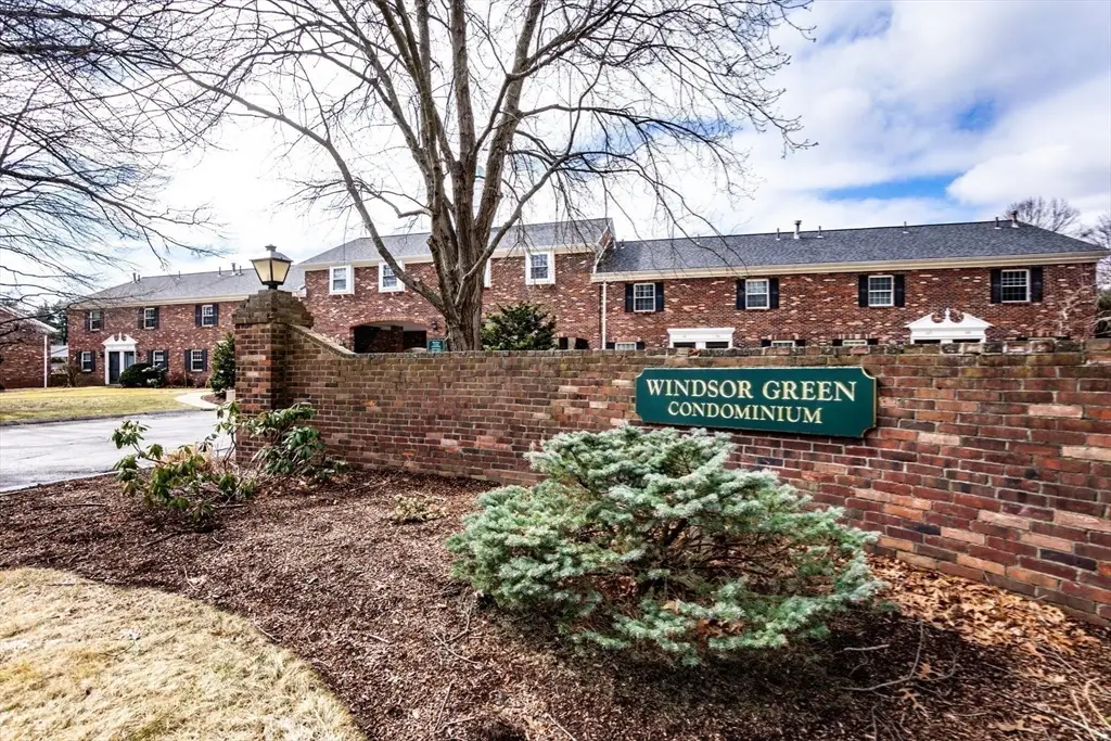 301 Windsor Dr #301, Framingham, MA 01701 - Image #1