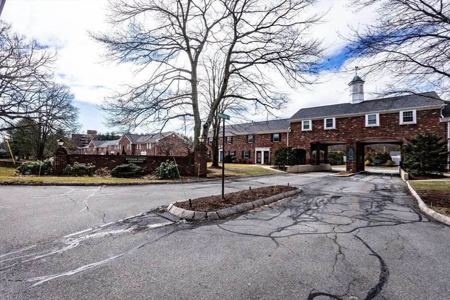 301 Windsor Dr #301, Framingham, MA 01701 - Image #2