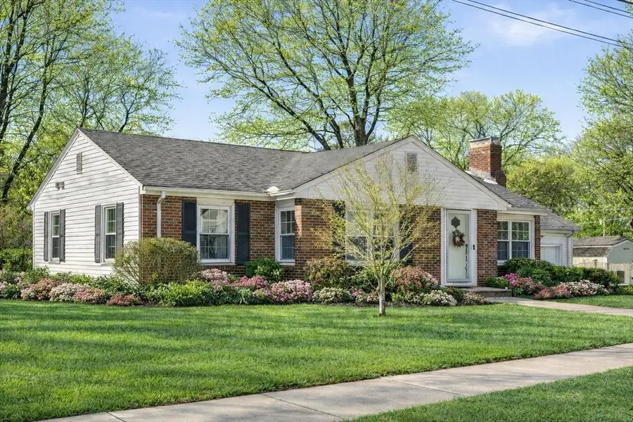 8 Westmont Rd, Shrewsbury, MA 01545 - #3