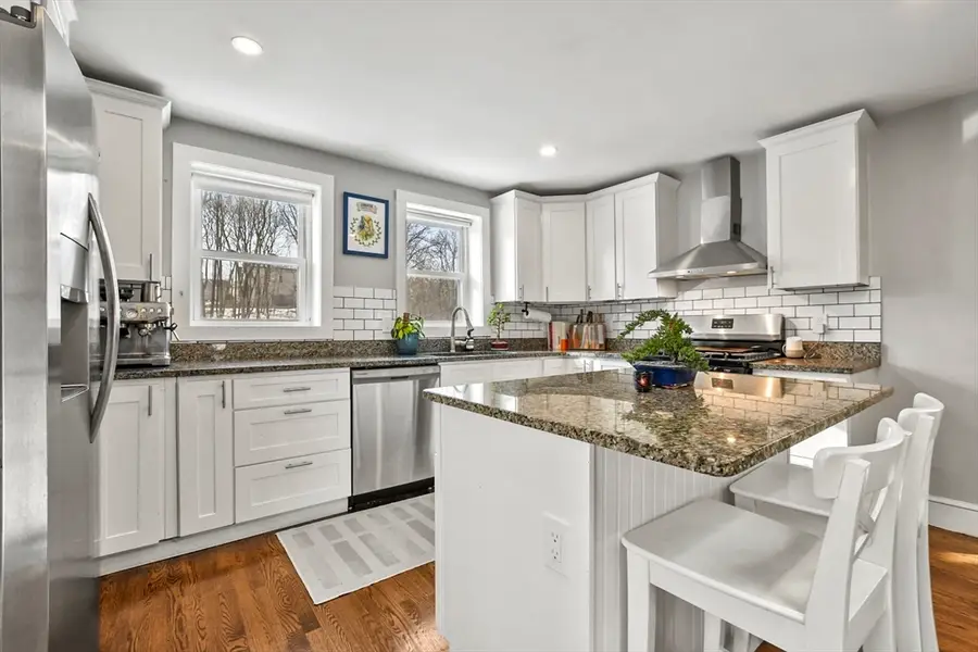 34 Marion St, Natick, MA 01760 - #3