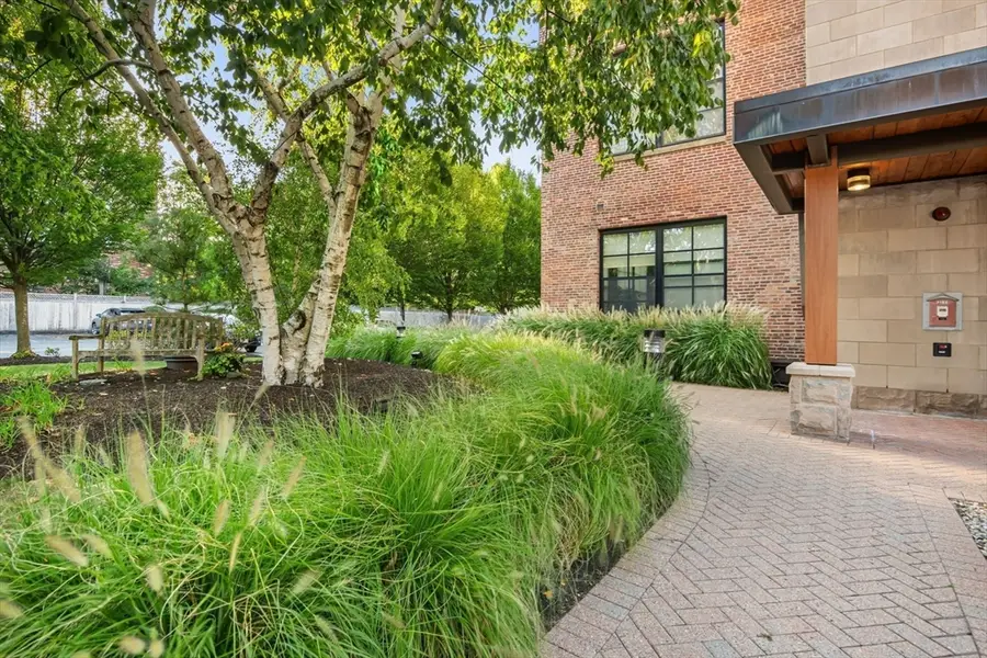 1 Aberdeen Way #102, Cambridge, MA 02138 - Image #2