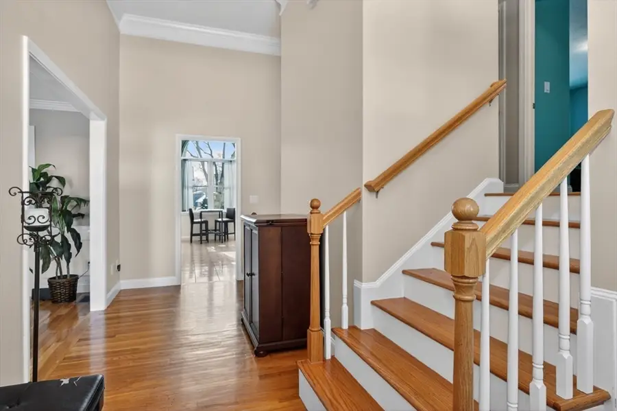 18 Jay Dr, Framingham, MA 01701 - Image #3