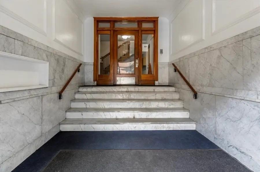 7 Lothian Rd #B, Boston, MA 02135 - Image #2