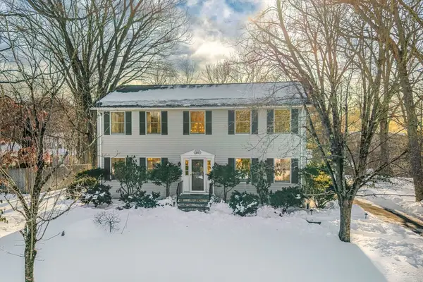 26 Varick Hill Rd, Newton, MA 02468