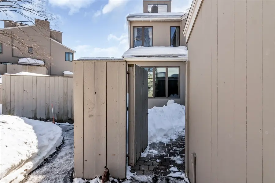 12 Mill Pond #12, North Andover, MA 01845 - #3