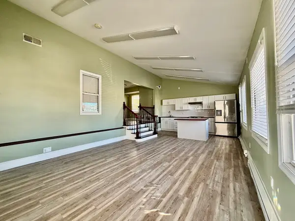 545 Brayton Ave, Fall River, MA 02721